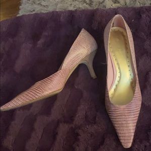 Bib Girl pink faux alligator heels size 7